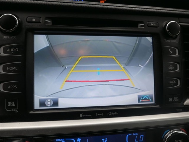 2019 Toyota Highlander Limited Platinum photo 2