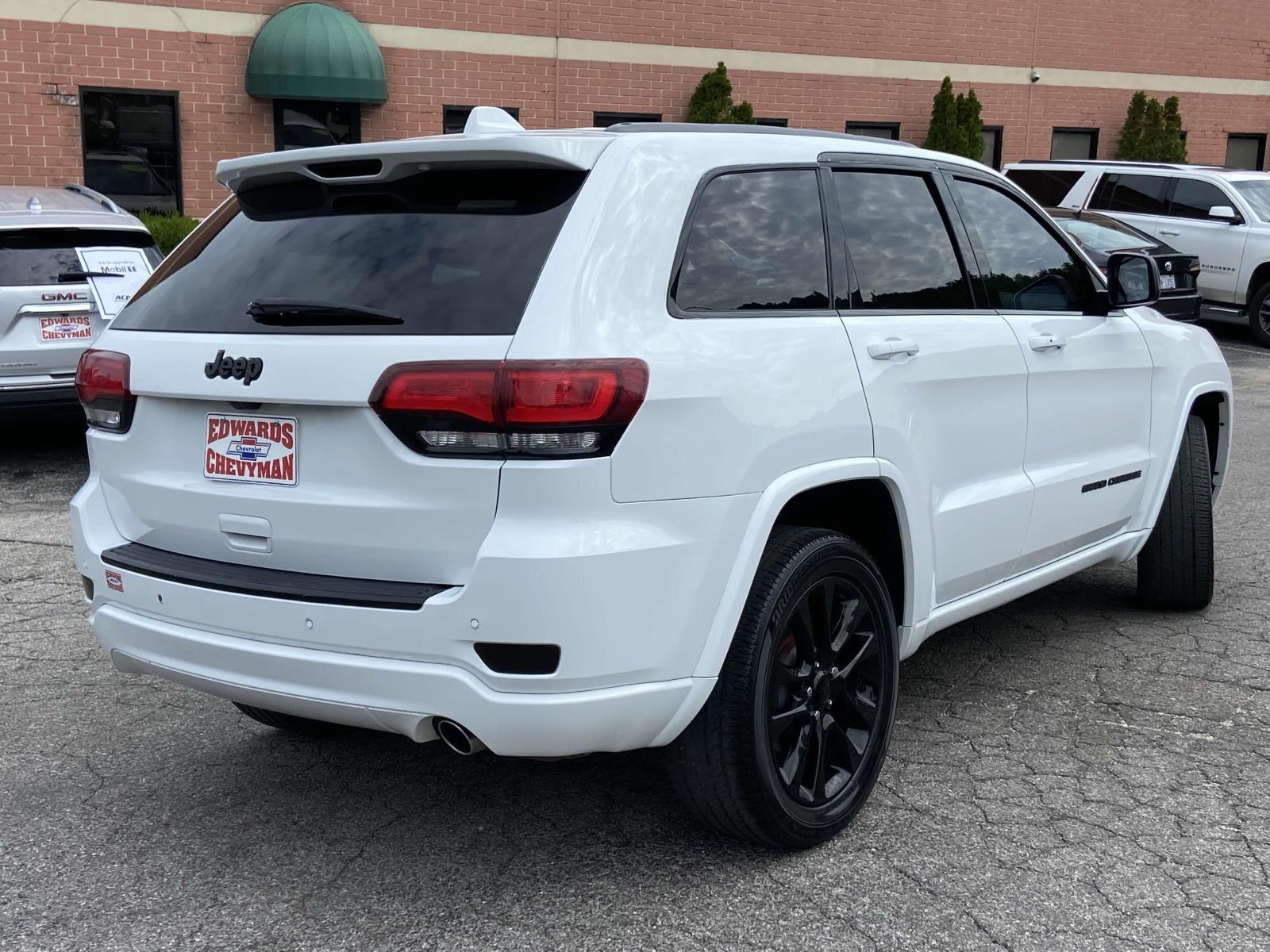 2018 Jeep Grand Cherokee Altitude photo 19