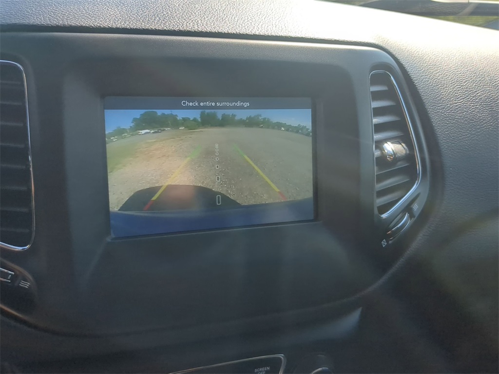2019 Jeep Compass Latitude photo 22