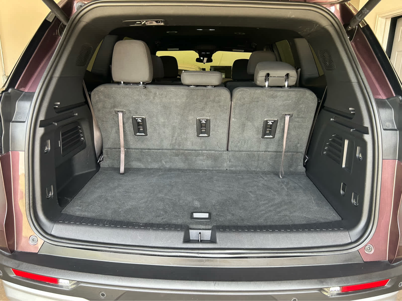 2025 Gmc Acadia Elevation photo 2