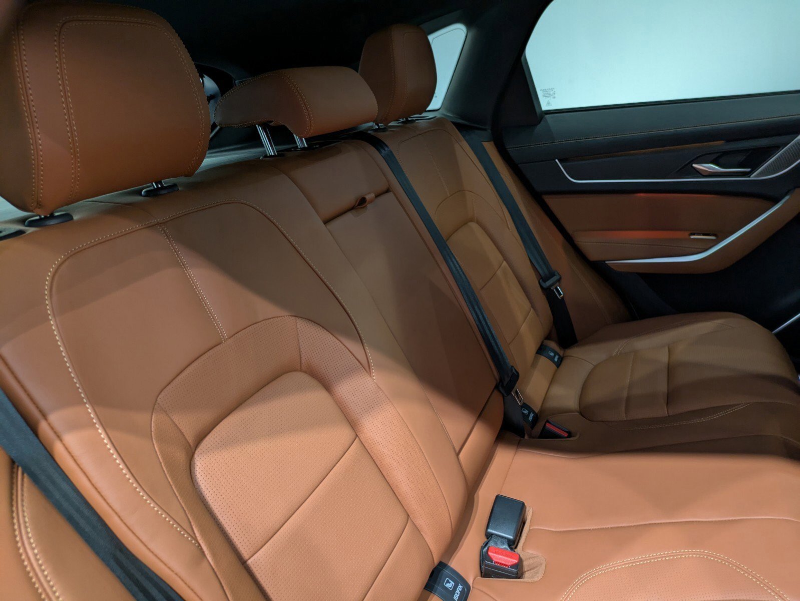 2026 Jaguar F-PACE P250 R-Dynamic S photo 23