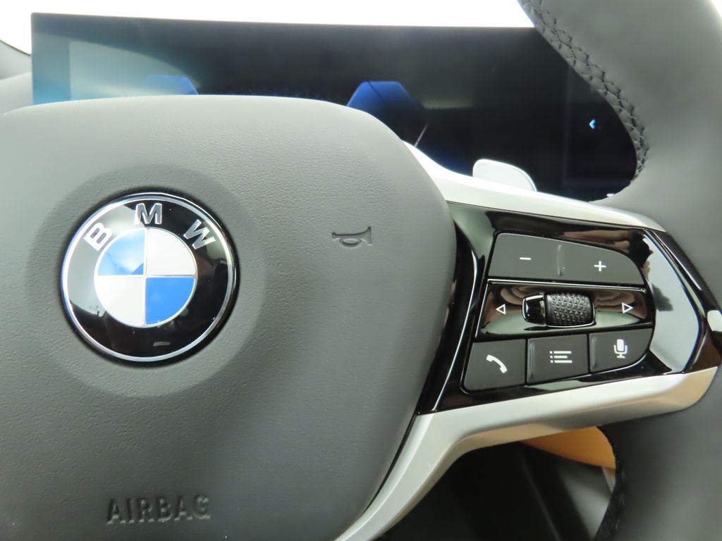 2025 Bmw 330i photo 12