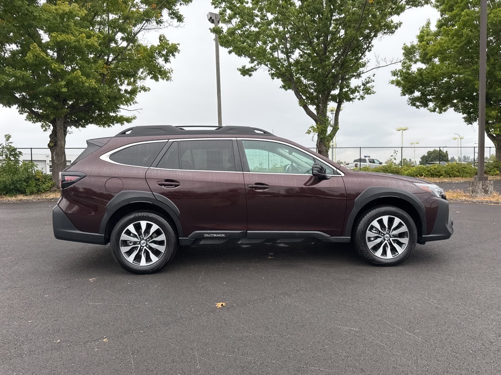 2023 Subaru Outback Limited photo 8