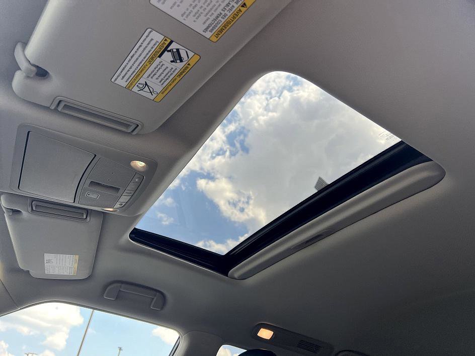 2023 Infiniti QX80 Luxe photo 25