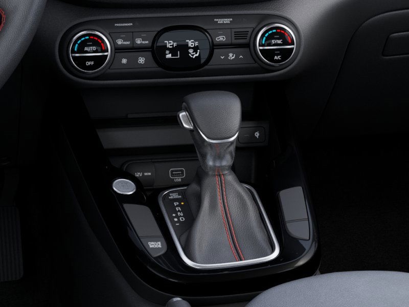 2025 Kia Soul GT-Line photo 18