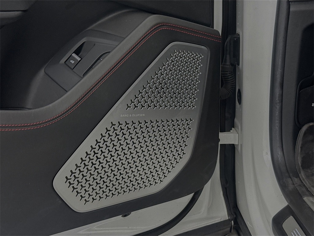 2019 Lamborghini Urus photo 18