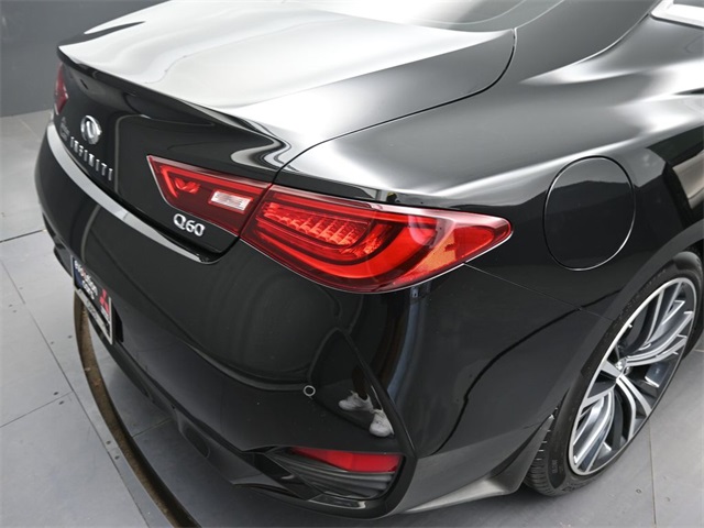 2018 Infiniti Q60 3.0t Luxe photo 21