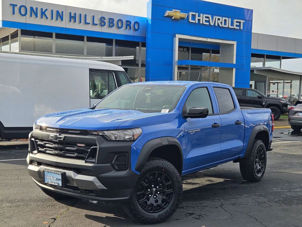 2026 Chevrolet Colorado Trail Boss photo 2