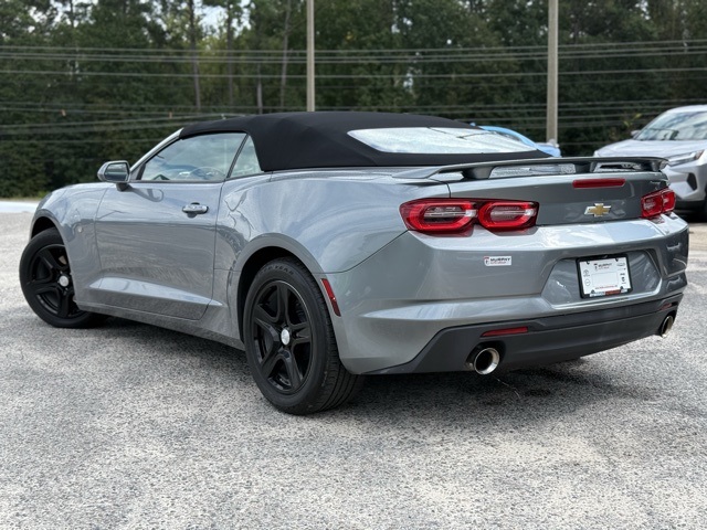 2023 Chevrolet Camaro 1LT photo 3