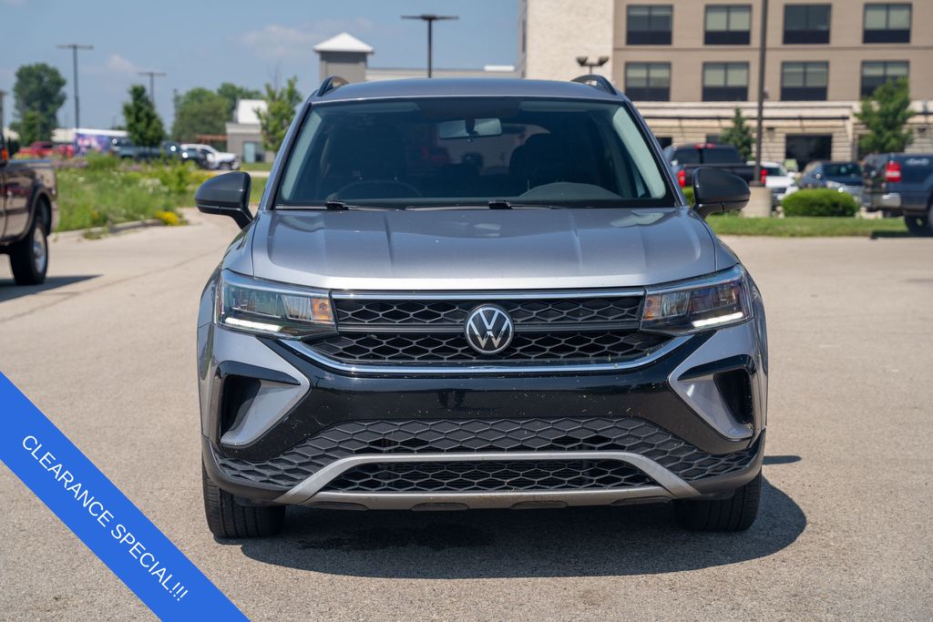 Used 2022 Volkswagen Taos S with VIN 3VVAX7B21NM079188 for sale in Mount Pleasant, WI