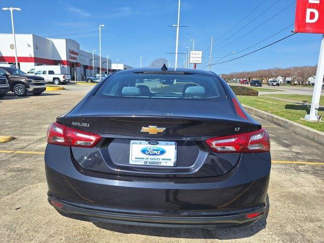 2022 Chevrolet Malibu photo 4