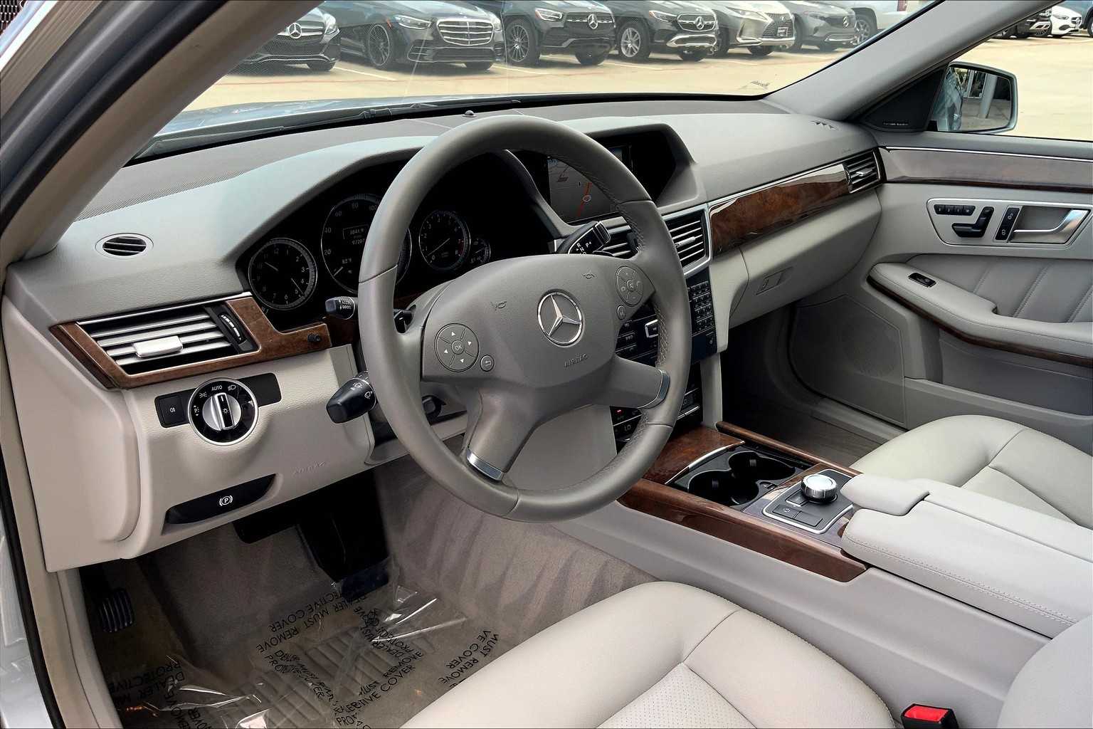 2013 Mercedes Benz E 350 photo 15