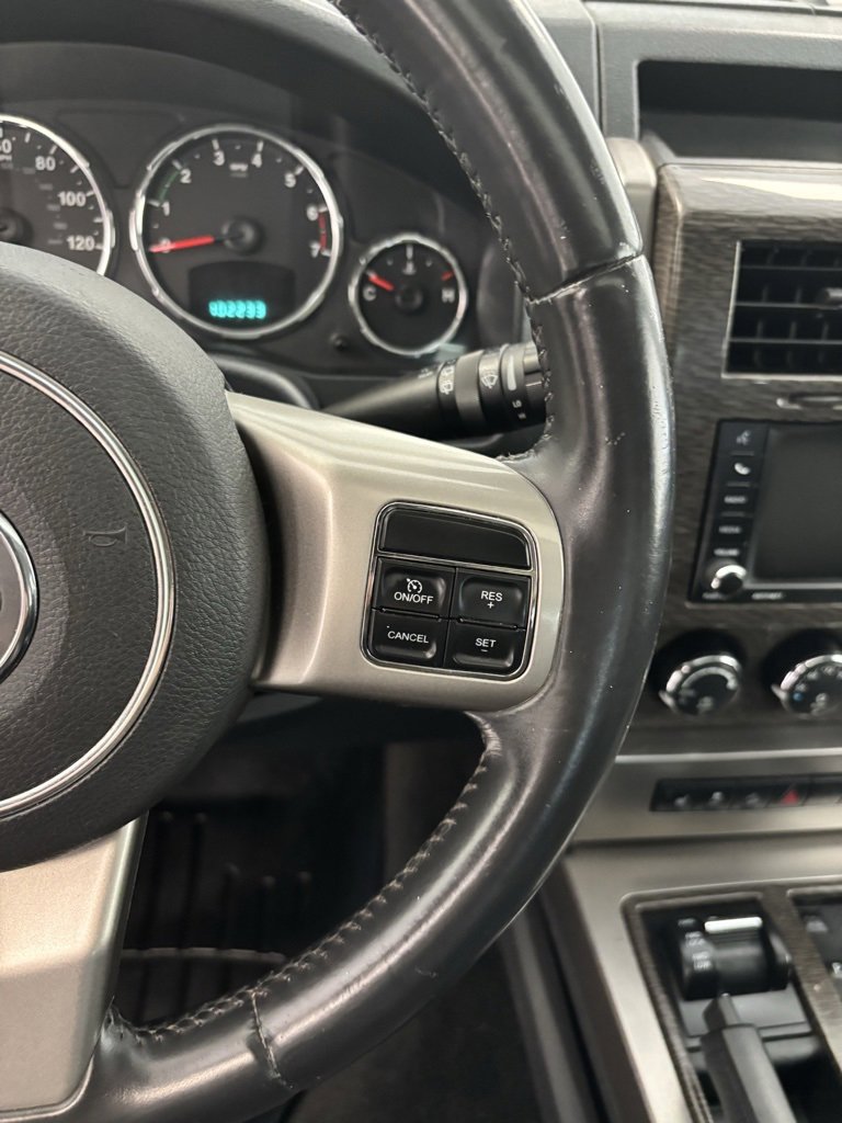 2012 Jeep Liberty Limited Jet photo 9