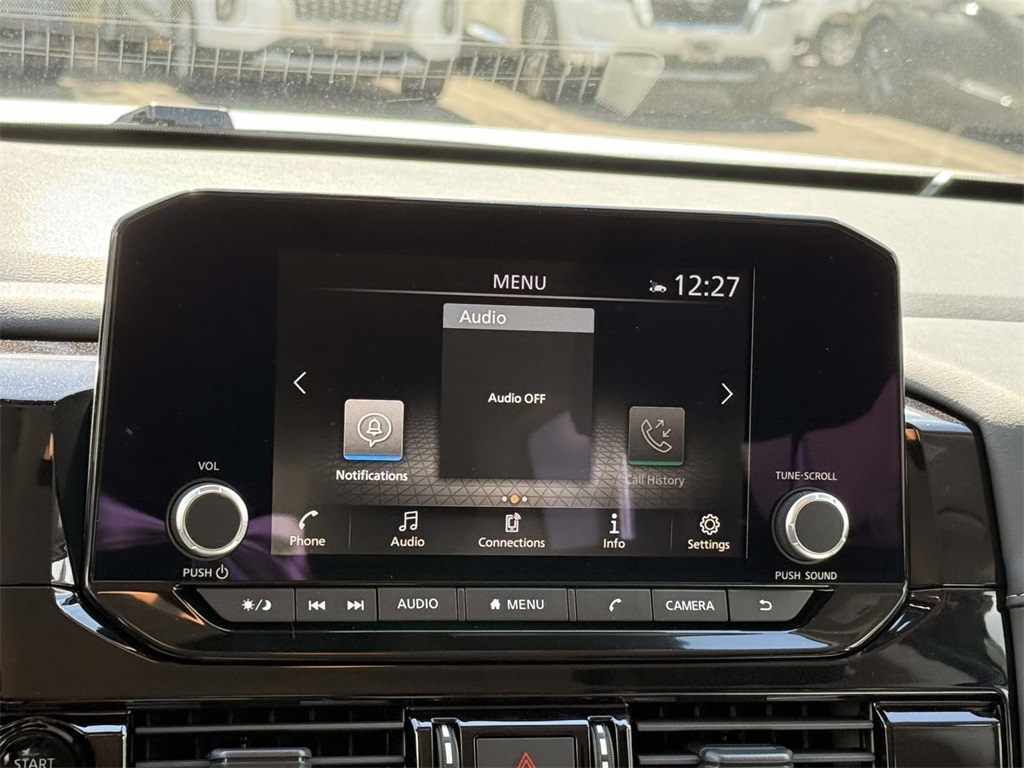 2025 Nissan Pathfinder SV photo 2