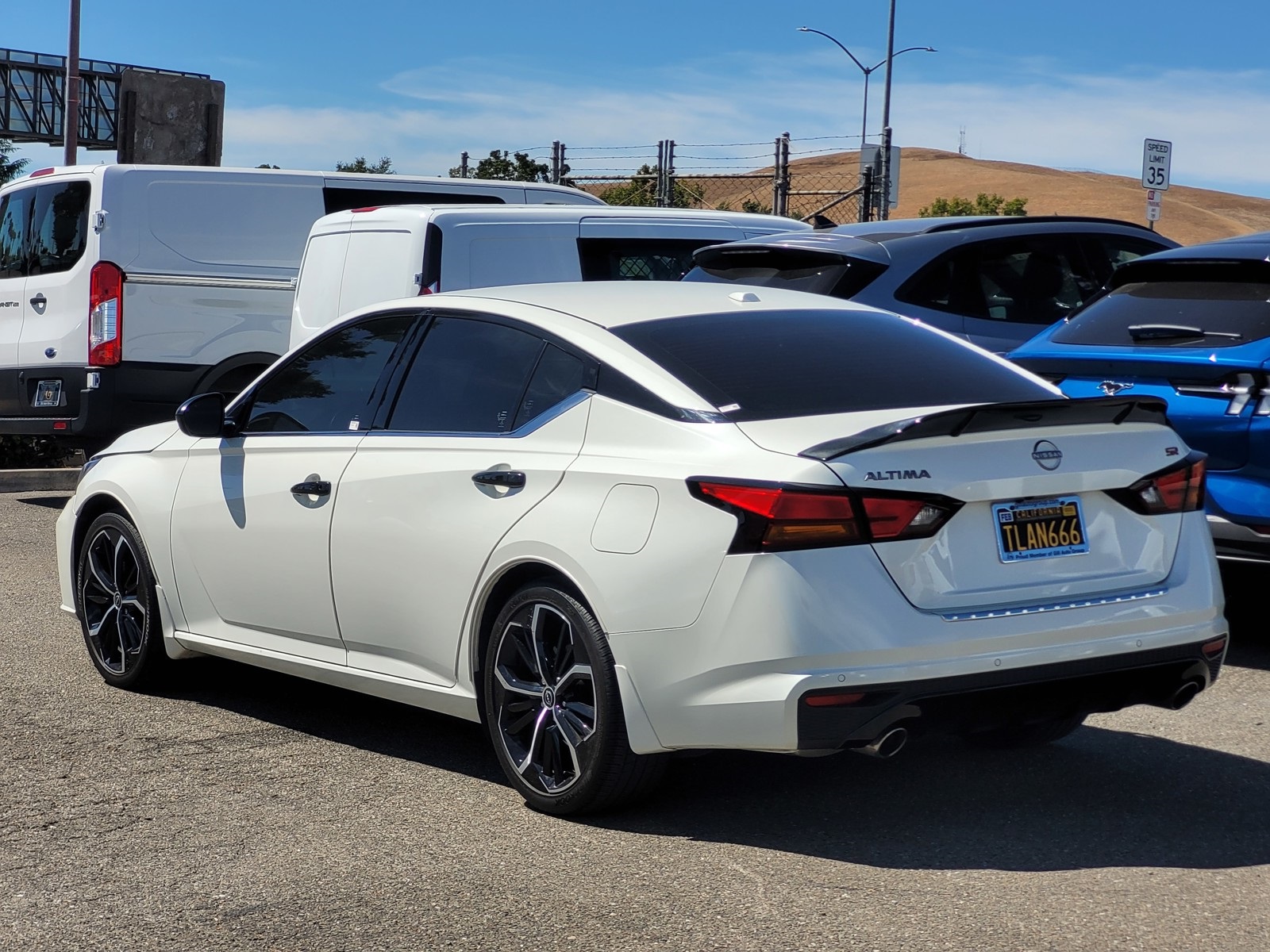 2023 Nissan Altima 2.5 SR photo 6