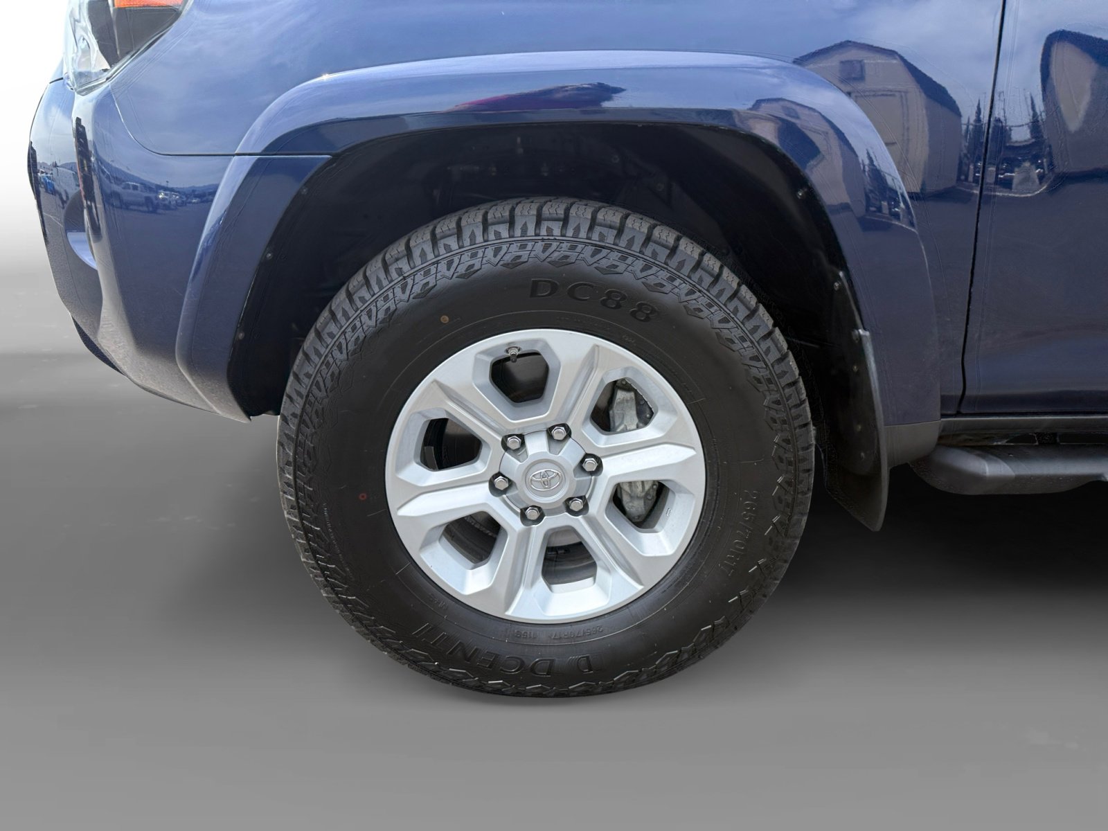 2020 Toyota 4Runner SR5 Premium photo 9