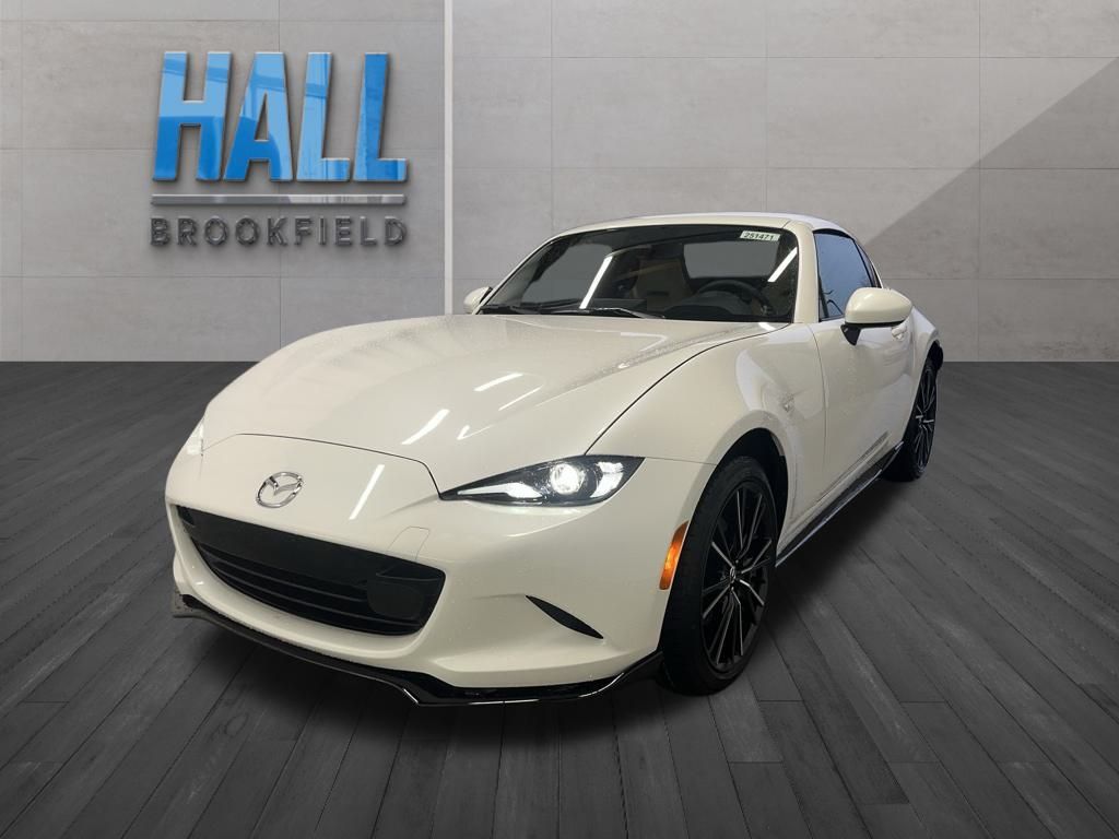 2025 Mazda MX-5 Miata RF Grand Touring's photo