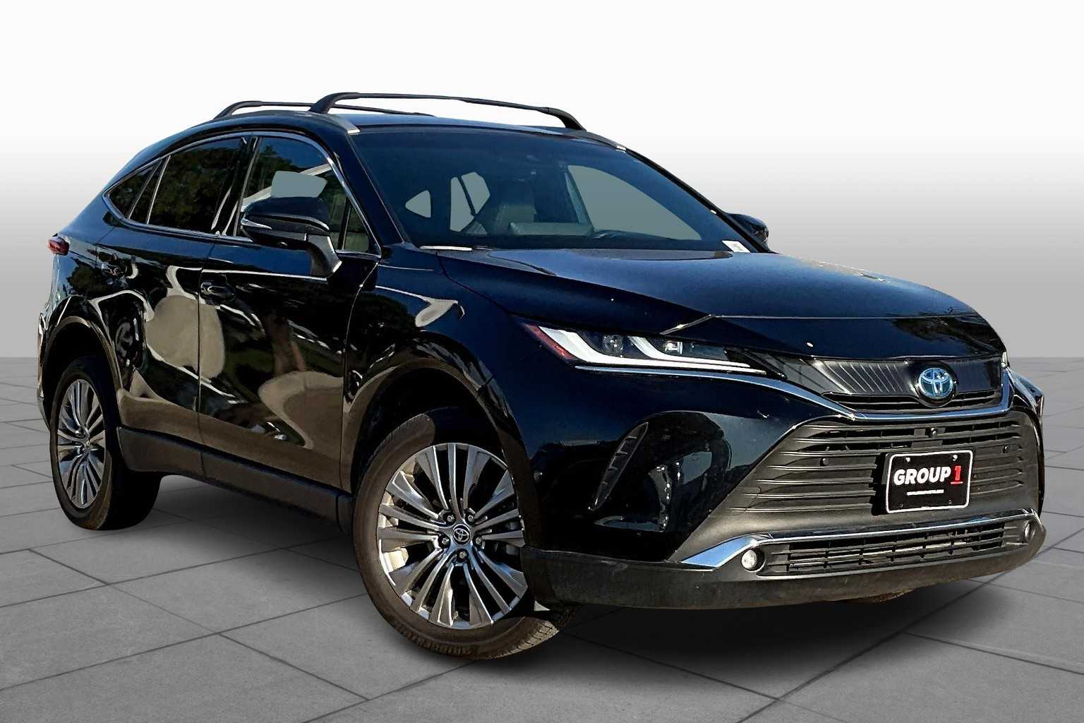 2024 Toyota Venza Limited photo 3