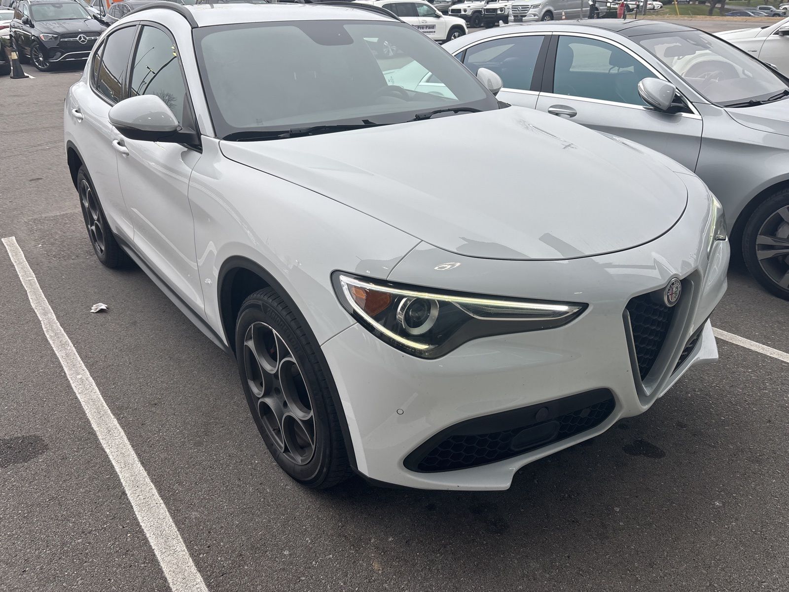 2018 Alfa Romeo Stelvio Ti Sport's photo
