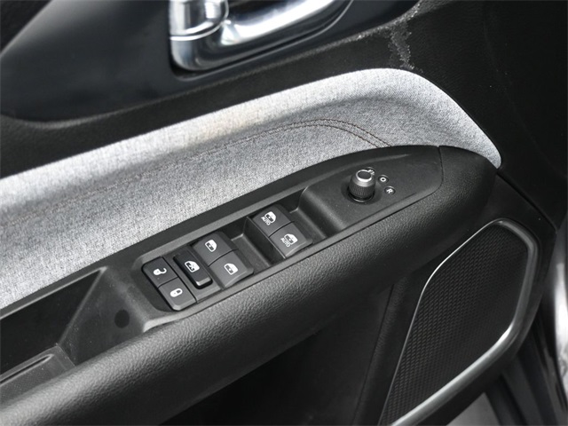 2022 Jeep Compass Latitude Lux photo 19