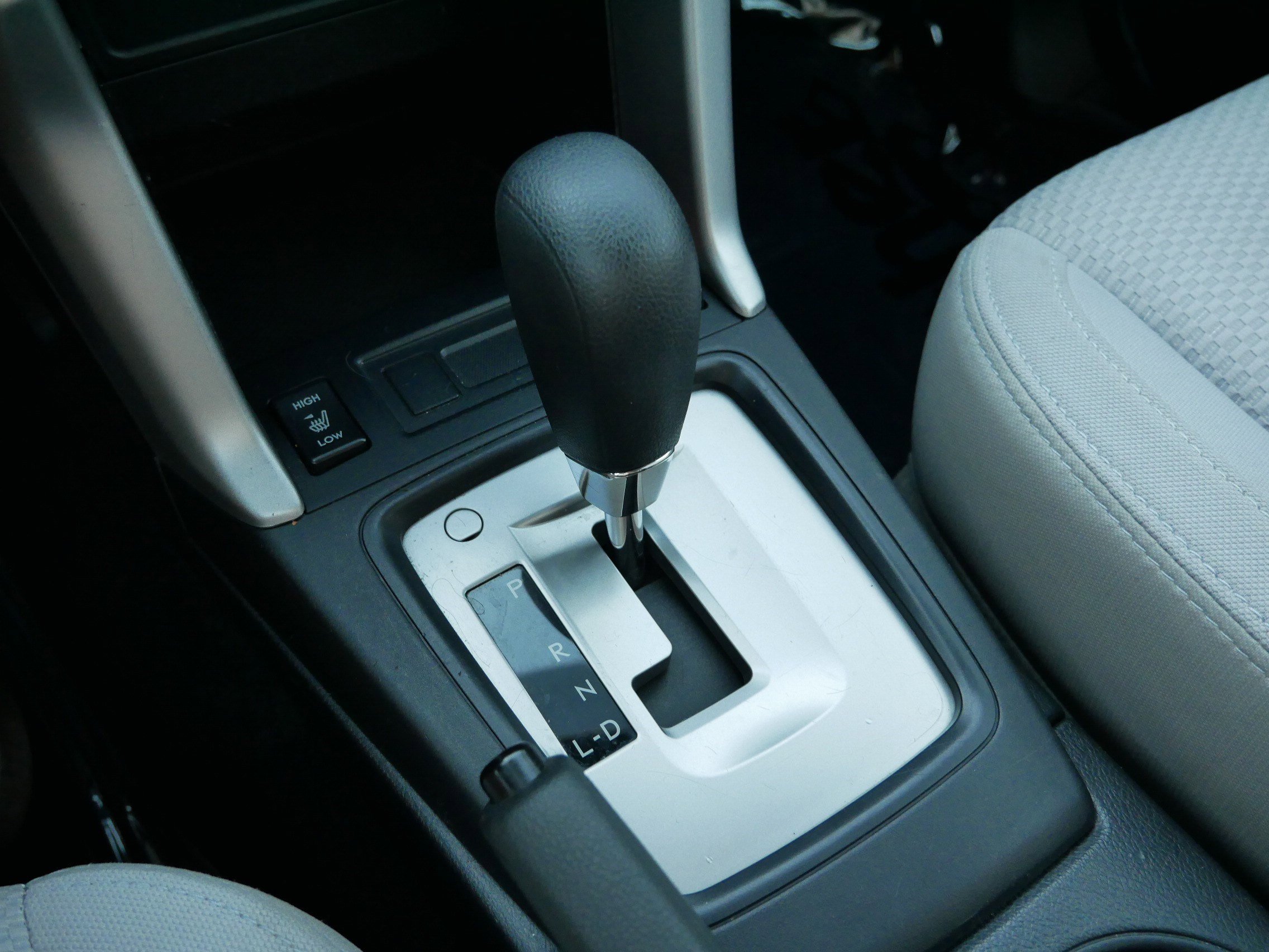 2015 Subaru Forester Premium photo 21