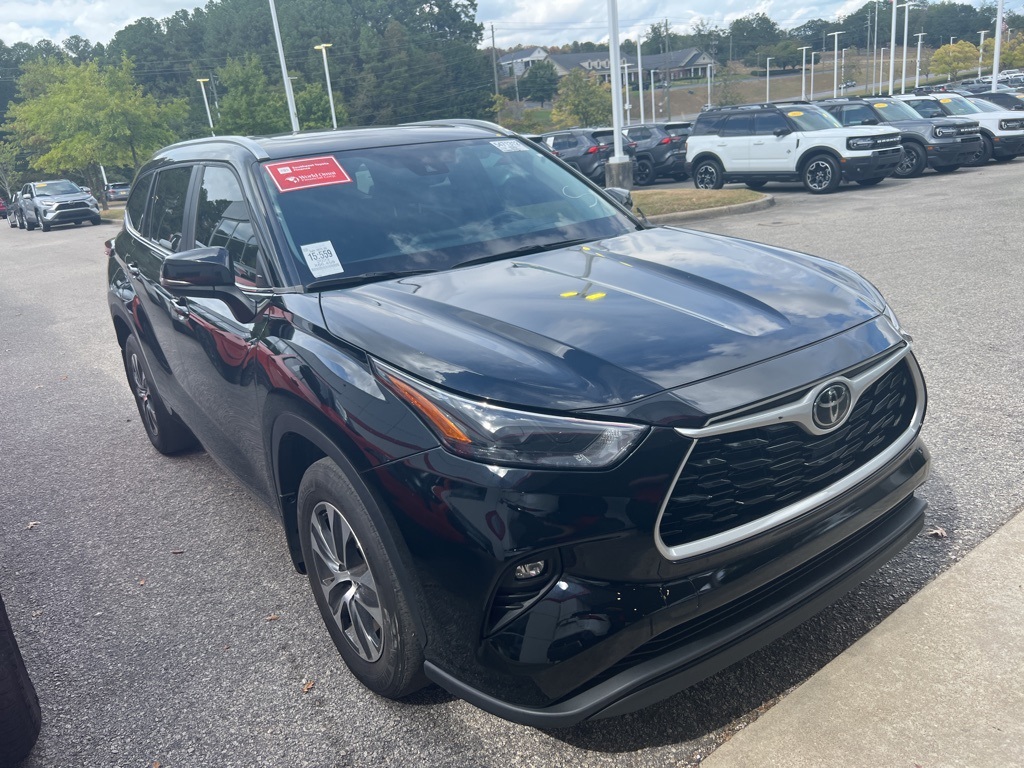 2023 Toyota Highlander XLE photo 4