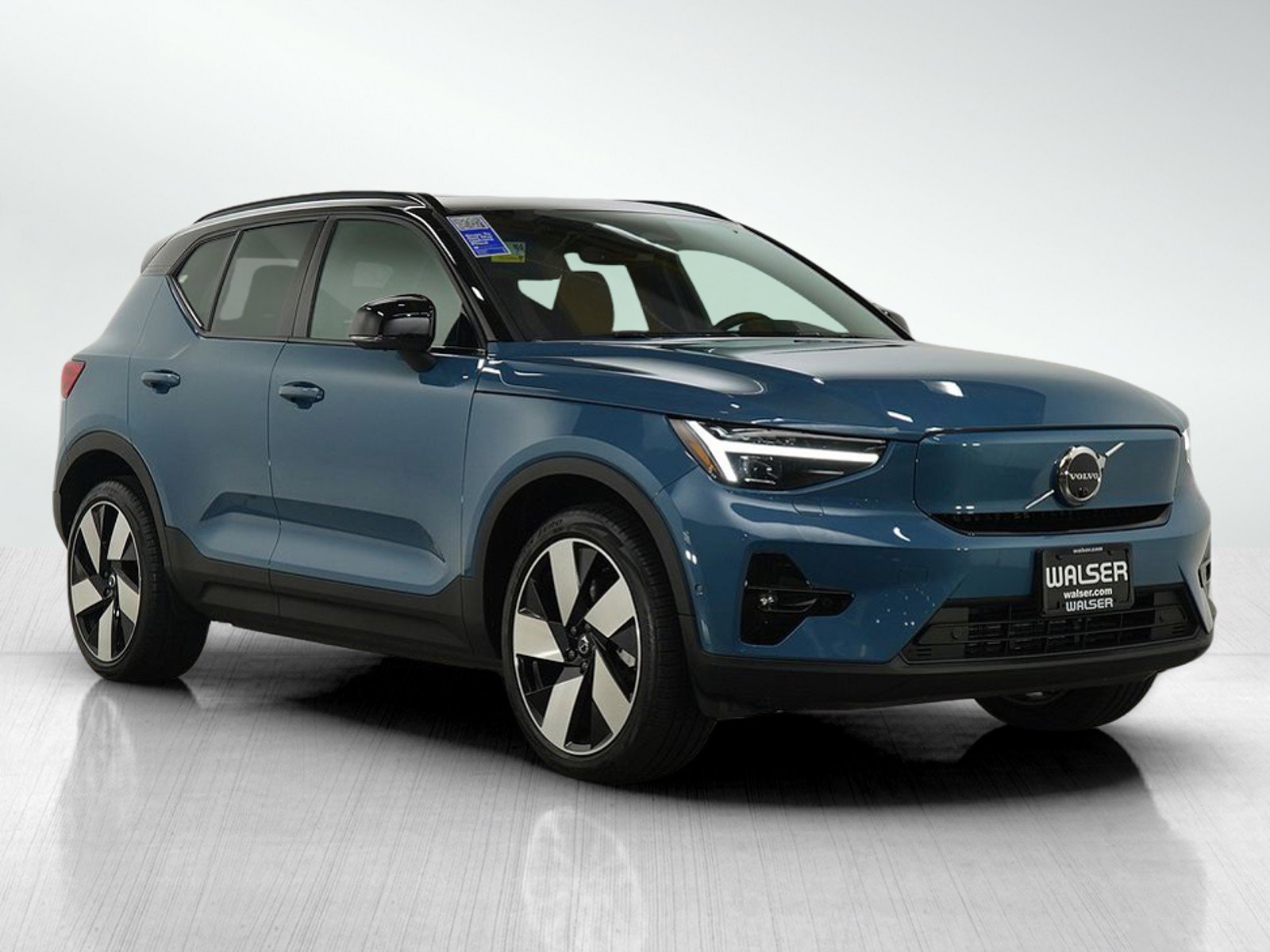 2023 Volvo XC40 Recharge Ultimate AWD photo 6