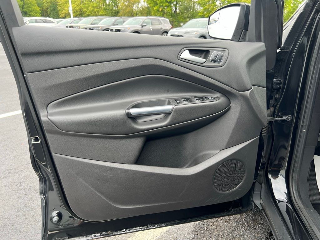2015 Ford Escape Titanium photo 19
