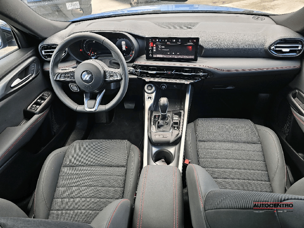 2024 Dodge Hornet GT photo 4