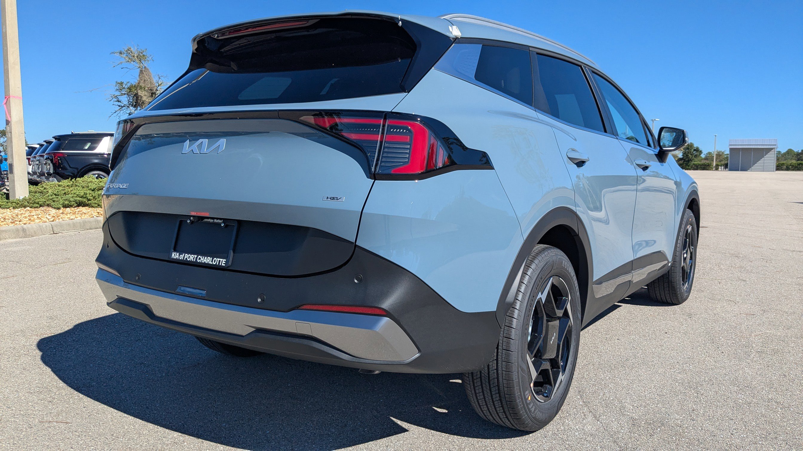 2026 Kia Sportage Hybrid EX photo 4