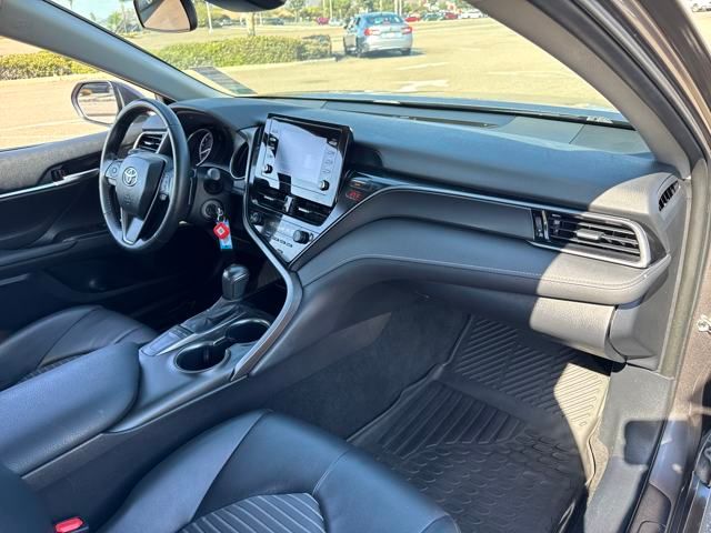 2024 Toyota Camry SE photo 19