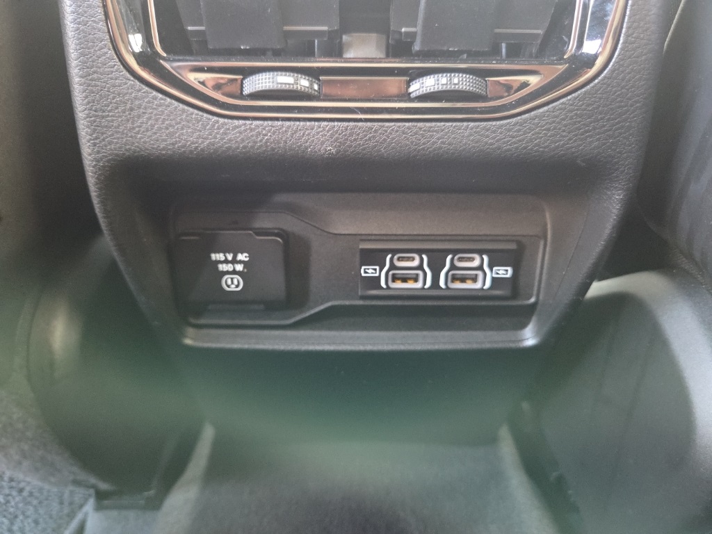 2023 Jeep Grand Cherokee Summit photo 24
