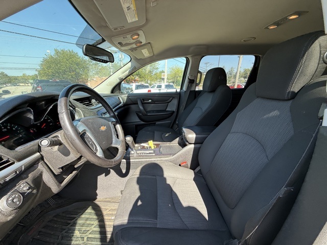 2016 Chevrolet Traverse 2LT photo 12