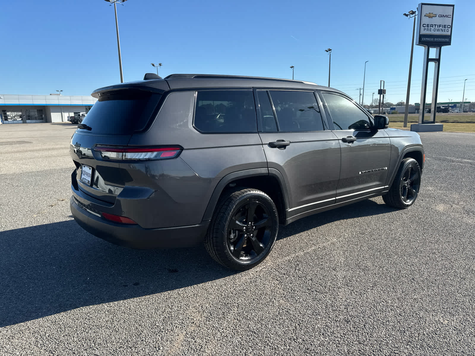 2023 Jeep Grand Cherokee Altitude photo 3
