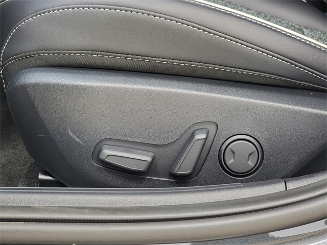 2025 Kia K4 GT-Line photo 14