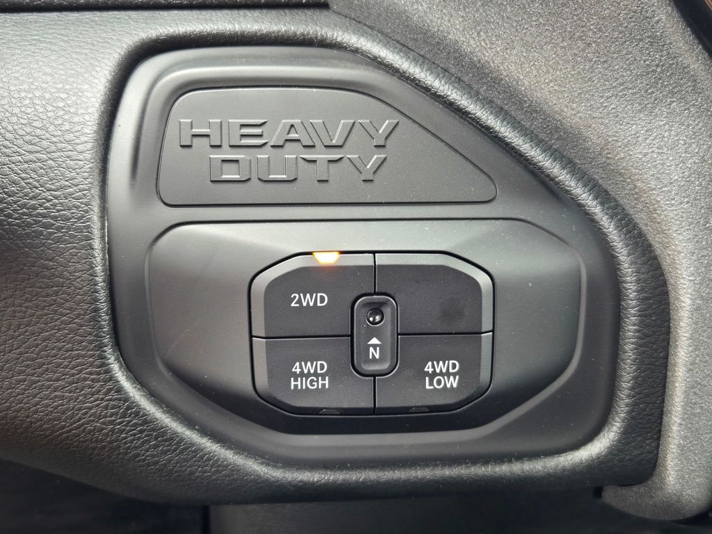 2025 Ram 2500 Tradesman photo 9