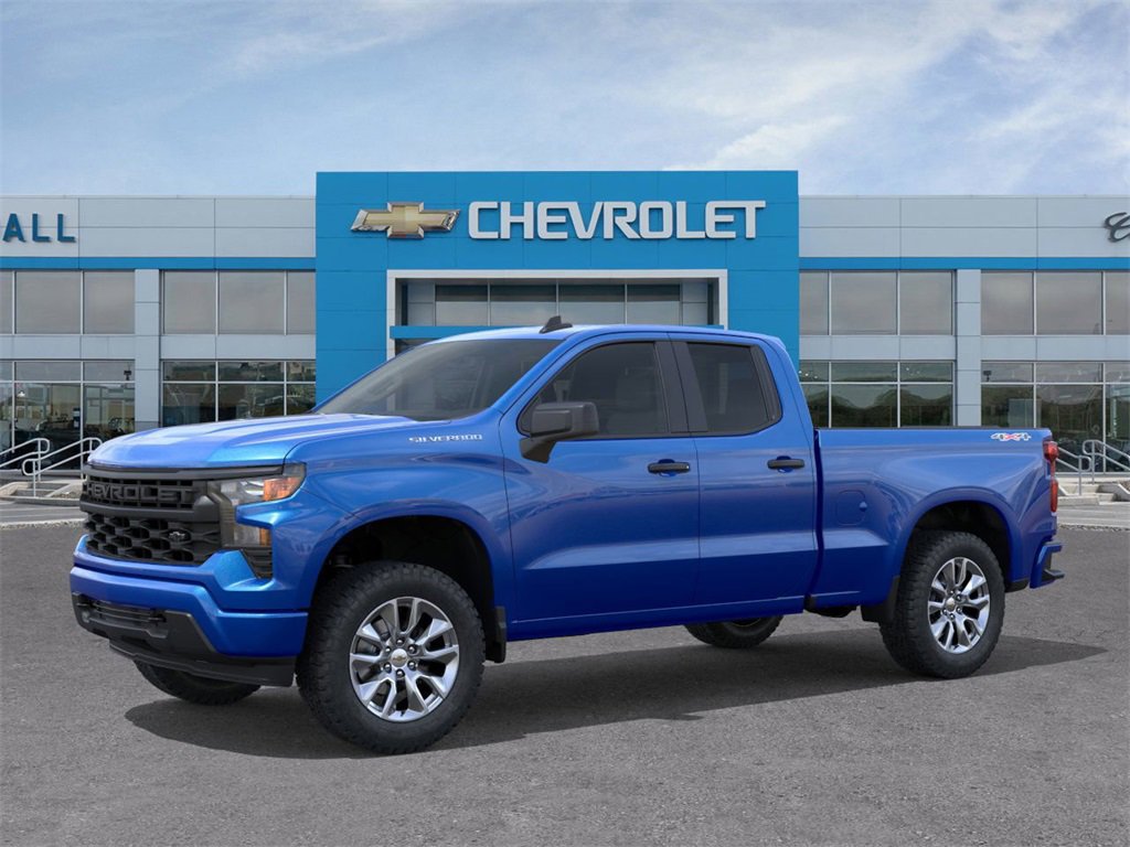 2026 Chevrolet Silverado 1500 Custom photo 2