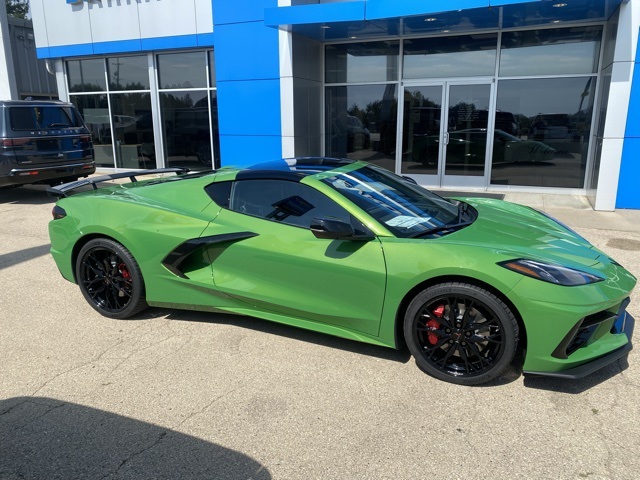 2026 Chevrolet Corvette Stingray 3LT photo 2