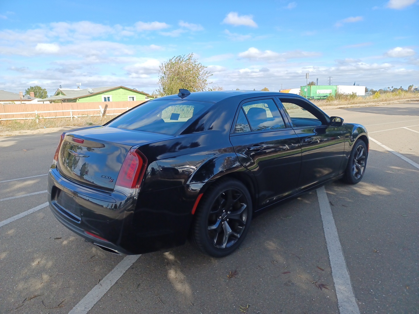 2023 Chrysler 300 S photo 4