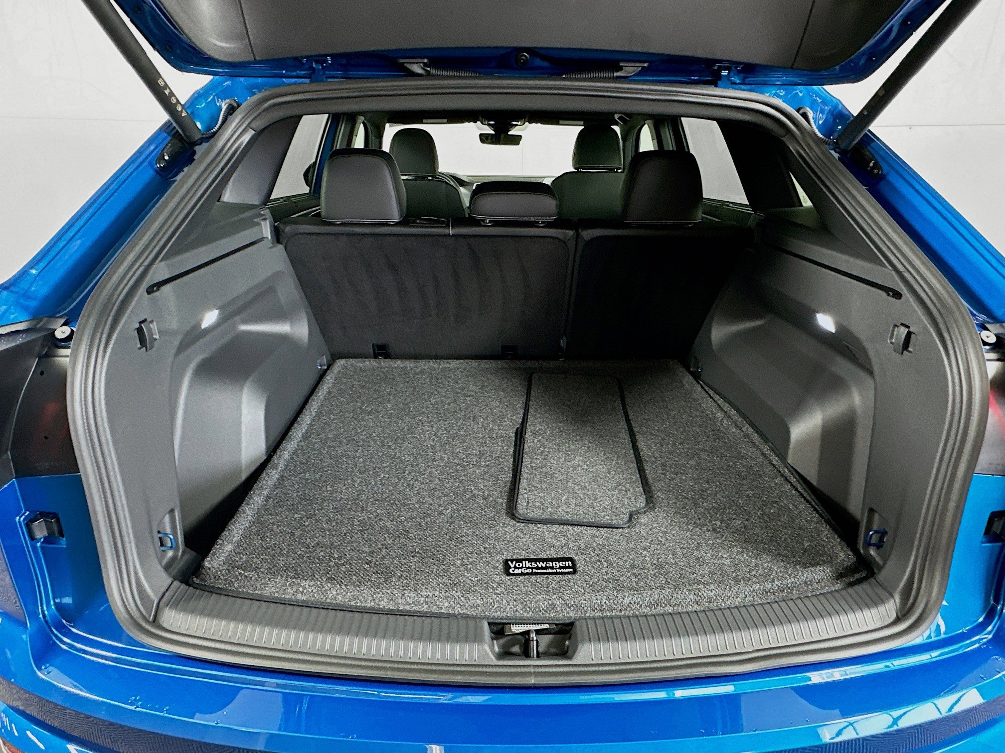 2025 Volkswagen Atlas Cross Sport SE Technology photo 24
