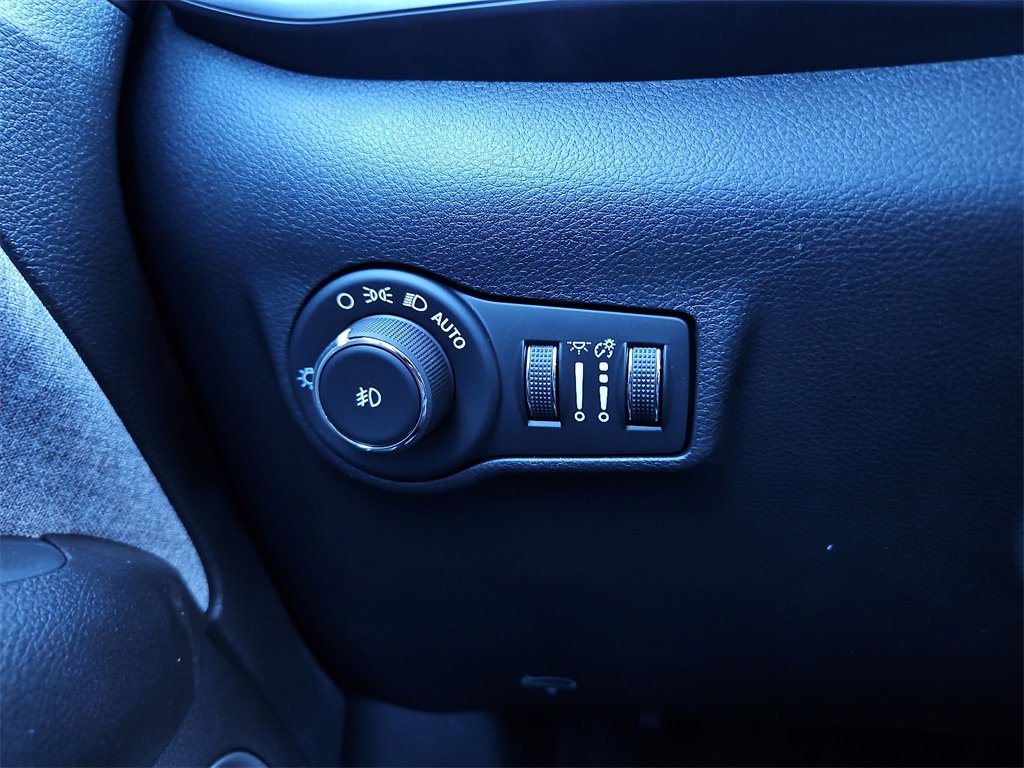 2025 Jeep Compass Latitude photo 13