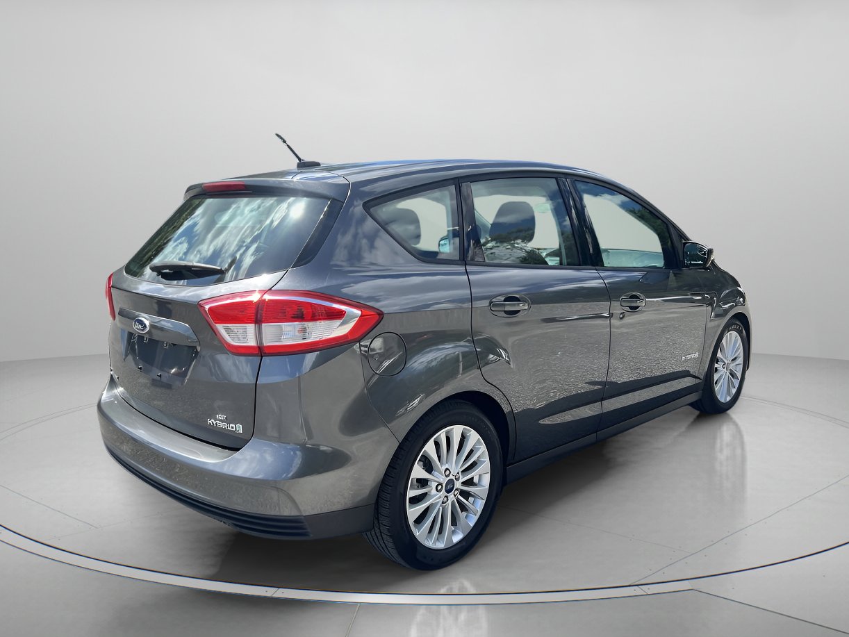 2017 Ford C-Max Hybrid SE photo 3
