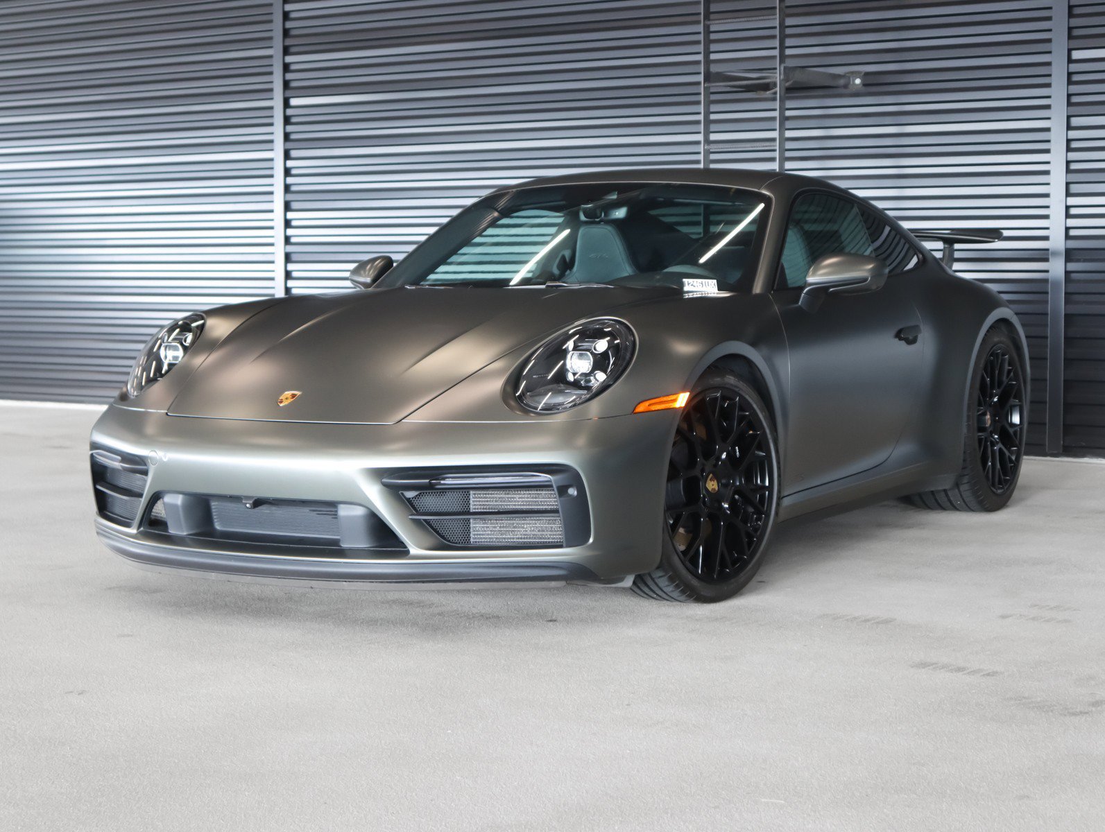 2024 Porsche 911 Carrera GTS's photo