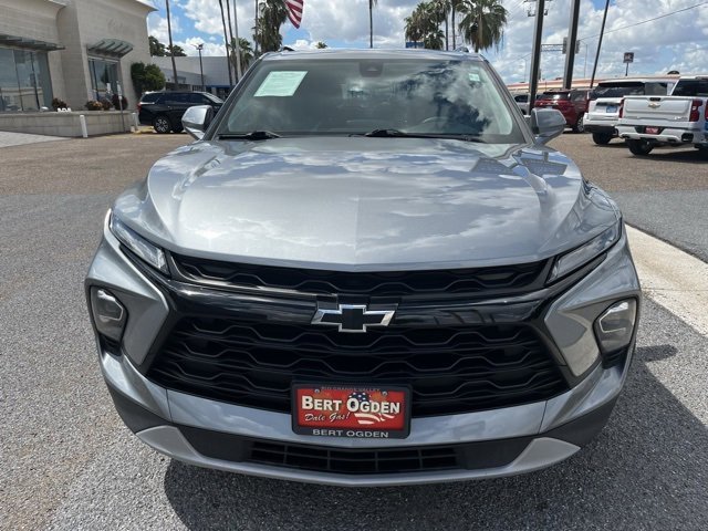 2023 Chevrolet Blazer 2LT photo 2