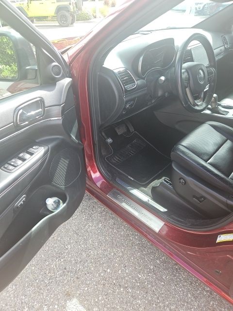 2021 Jeep Grand Cherokee Anniversary Edition photo 5