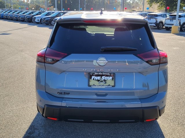 2026 Nissan Rogue SV photo 3
