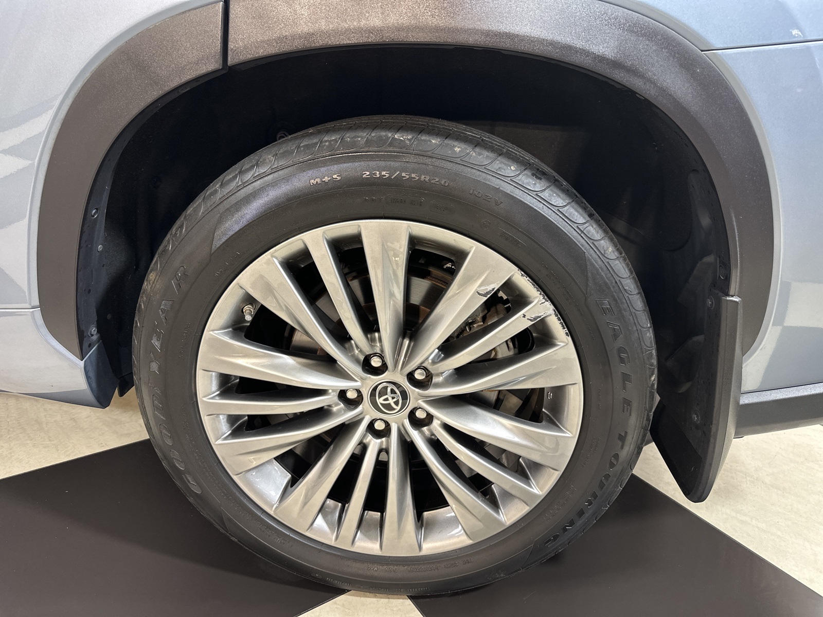 2021 Toyota Highlander Platinum photo 23
