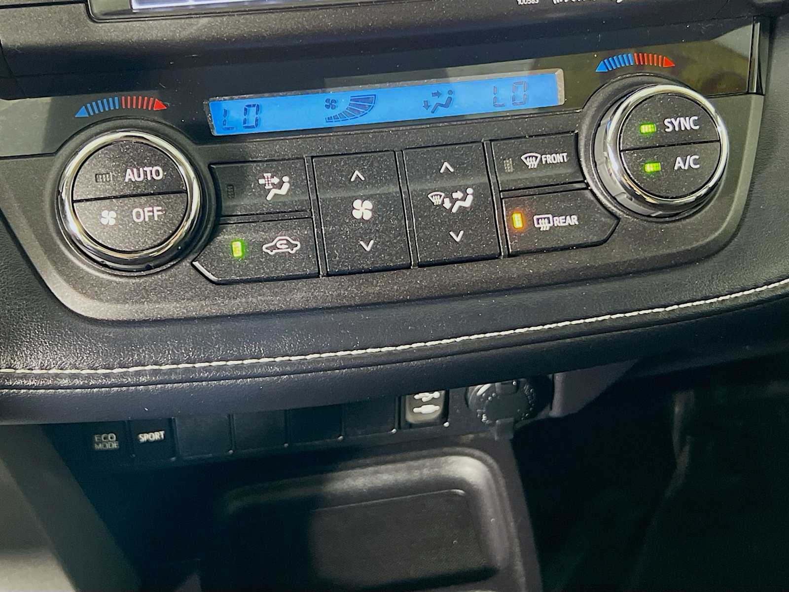 2018 Toyota RAV4 XLE photo 12