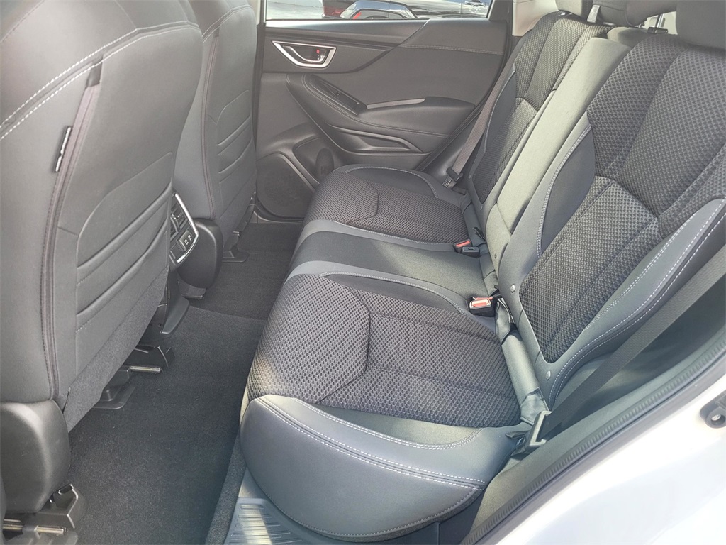2022 Subaru Forester Premium photo 15