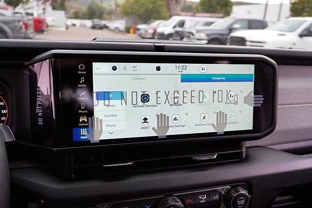 New 2026 Bright White Clear-Coat Exterior Paint Jeep Sport image 29